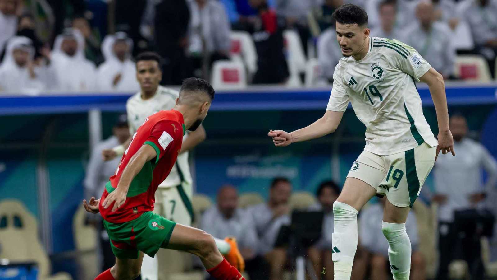 لا مجال للمجاملات.. تعليق ناري من أسطورة النصر حول ضربة جزاء الحمدان (فيديو)