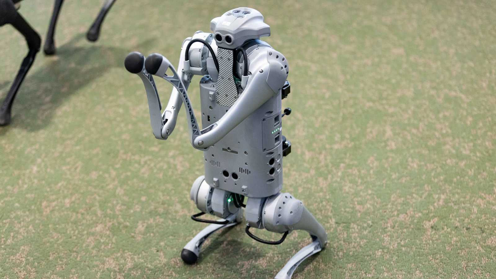 لتغيير الحياة المنزلية.. “إل جي” تكشف عن روبوت بشري جديد‎