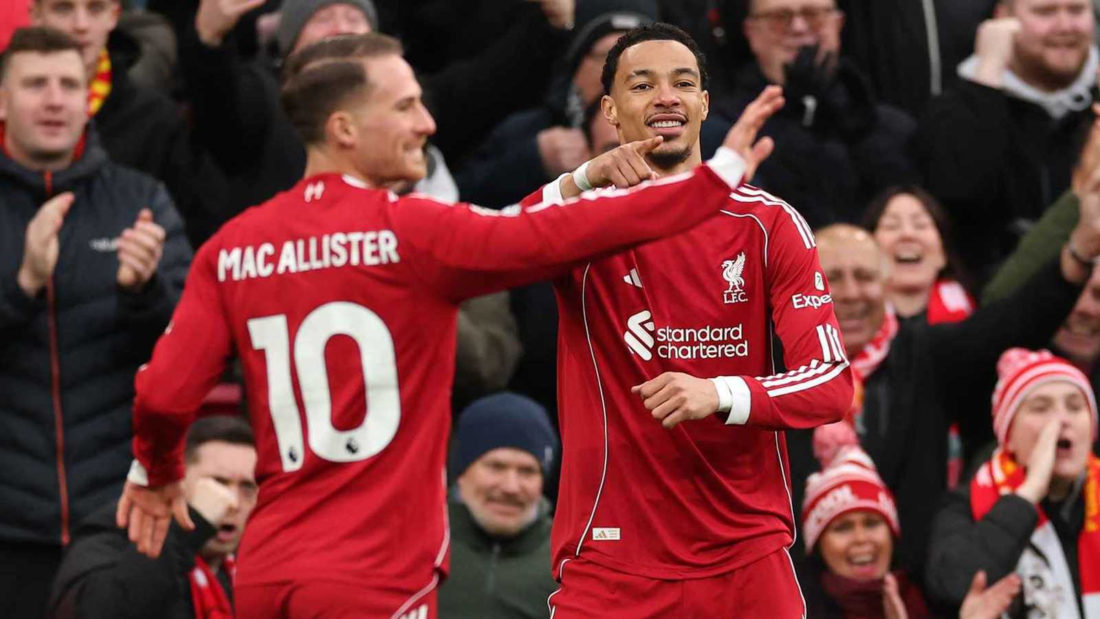 ليفربول يجتاز برايتون ويستعيد توازنه في الدوري الإنجليزي (فيديو)