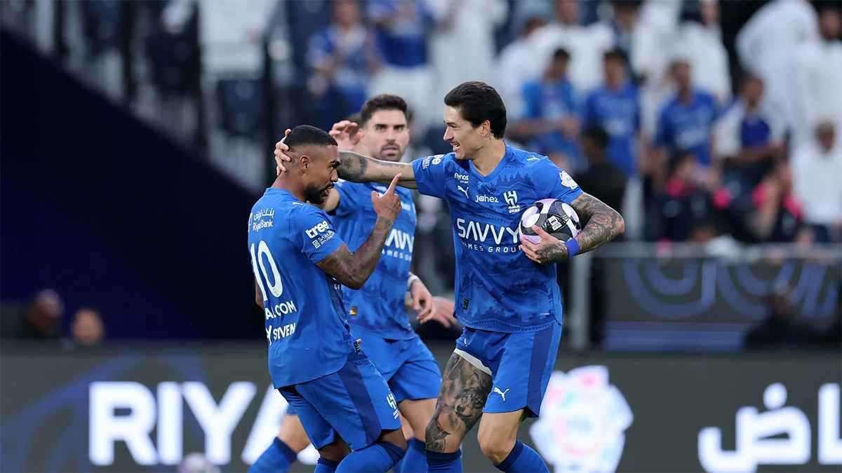 ما حقيقة طلب داروين نونيز الرحيل عن الهلال السعودي؟