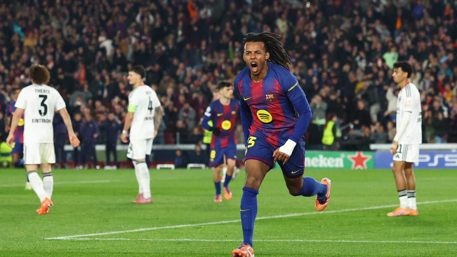 ملخص وأهداف مباراة برشلونة ضد آينتراخت فرانكفورت في دوري أبطال أوروبا