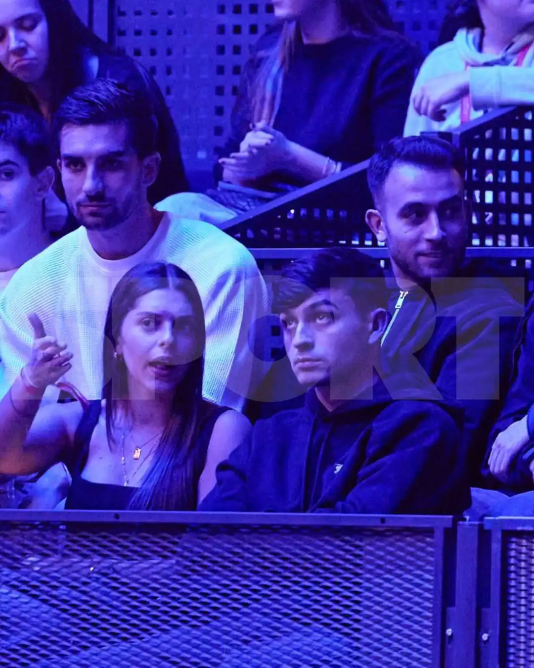 بيدري وصديقته أليخاندرا دورتا