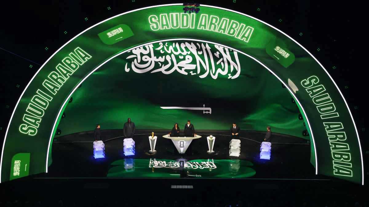 نواجه إسبانيا بالصف الثاني.. تعليق مثير حول قرعة المنتخب السعودي في كأس العالم