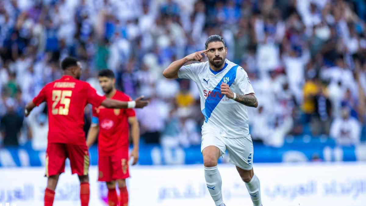 هل نيفيز ضمن أفضل 3 محترفين في تاريخ الدوري السعودي؟.. رد حاسم من ياسر القحطاني