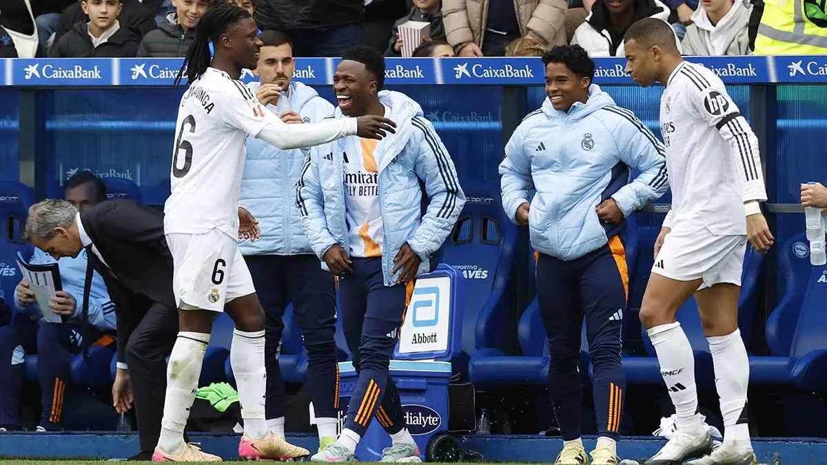 كامافينغا يمنح ريال مدريد فوزًا صعبًا على ألافيس