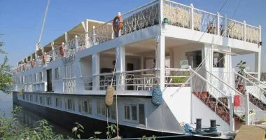 رحلات الذهبيات النيلية الفاخرة تتصدر حجوزات مشاهير العالم وسفراء الدول بالأقصر وأسوان