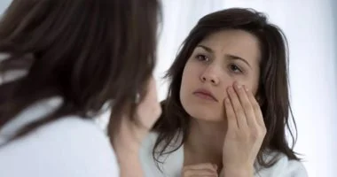 5 علامات خفية قد تشير لنقص الفيتامينات بالجسم