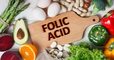 9 أطعمة أساسية لحماية جهازك العصبي بفيتامين ب9