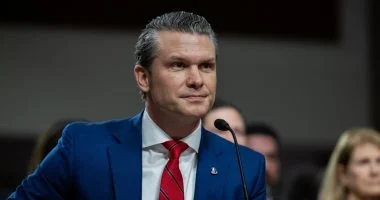 أزمة في البنتاجون بعد استخدام وزير الدفاع نصاً سينمائياً كآية دينية للتهديد بشن حرب