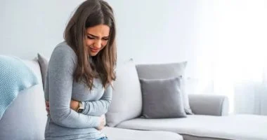 ألم المثانة عند النساء: عدوى، هرمونات، أم أسباب خفية؟