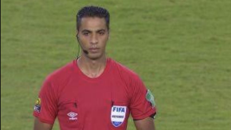 أمين عمر حكما لمباراة بيراميدز وإنبي في دوري “مجموعة الحسم”