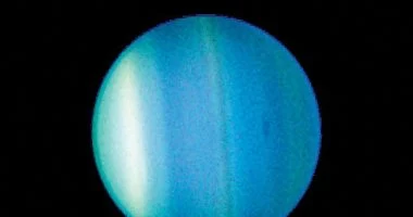 أورانوس يكشف ألغاز جديدة: هل تخفي حلقاته أقماراً مخفية؟