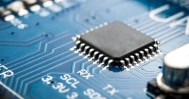 أوروبا تستثمر بكثافة لبناء قدرات محلية في صناعة الرقائق المتقدمة