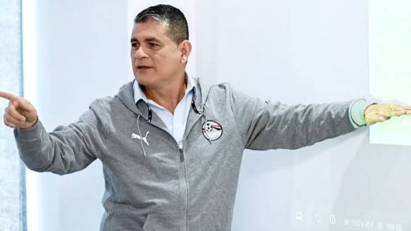 أوسكار رويز يقود معسكراً تدريبياً لحكام بورسعيد ضمن خطة اتحاد الكرة لتطوير التحكيم المصرى