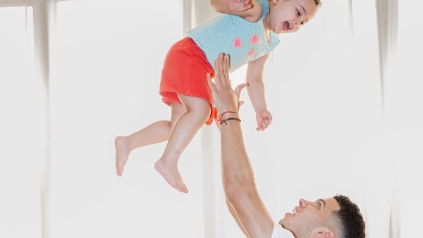 إمام عاشور يحتفل بعيد ميلاد ابنته كتاليا قبل مواجهة الأهلي وبيراميدز في الدوري