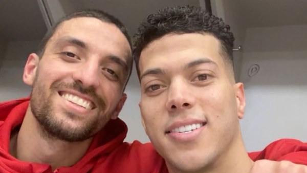 إمام عاشور يحتفل بفوز الأهلي على سموحة ويشيد بهدف طاهر محمد طاهر القاتل