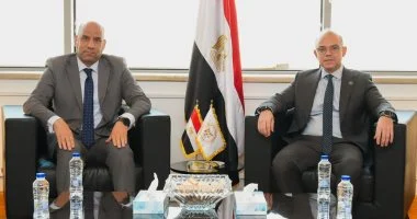 اتفاق بين وزيري الاستثمار والعمل لإنشاء وحدة عاجلة لحل مشكلات الشركات الكبرى وقضايا العمالة