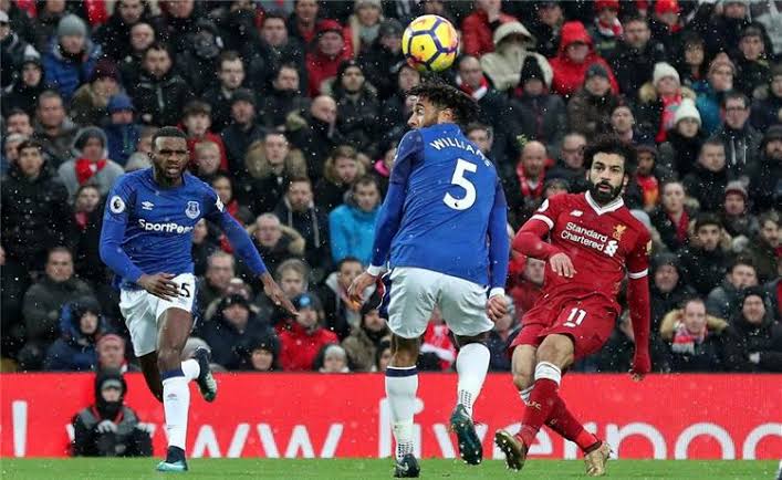 استبعاد 3 حكام من ديربي ميرسيسايد بين ليفربول وإيفرتون بسبب تضارب المصالح