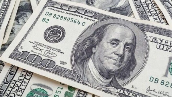 استقرار سعر الدولار في البنوك المصرية اليوم الأحد وأعلى سعر يسجل 51.8 جنيه للشراء