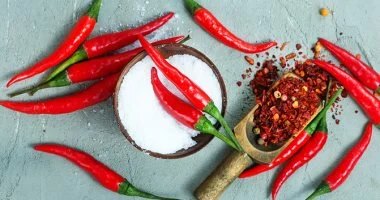 الأطعمة الحارة: فوائد صحية مذهلة ودراسات تكشف الأسرار