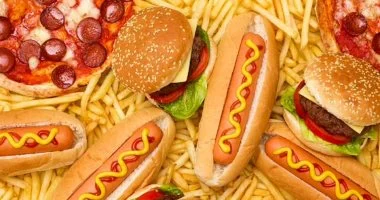 الأطعمة المصنعة تقضي على قوة عضلاتك حتى وإن كان وزنك طبيعياً