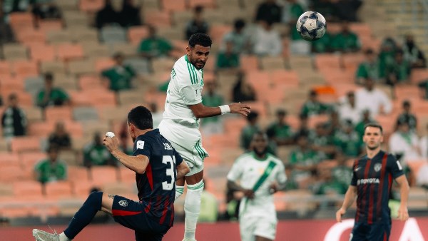 الأهلي السعودي يبقى وحيدا في دوري أبطال آسيا للنخبة بعد توديع الهلال والاتحاد للبطولة