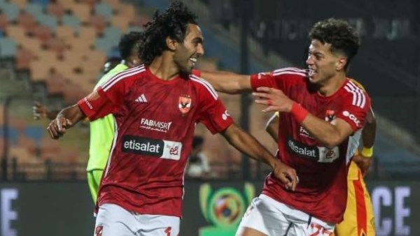 الأهلي يتحرك لتجديد عقدي إمام عاشور وحسين الشحات لضمان استمرارهما مع الفريق