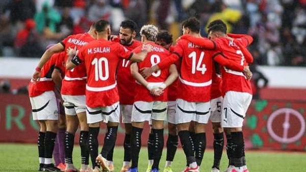 الأهلي يدرس منع لاعبيه من الانضمام لمنتخب مصر ردا على أزمة مباراة سيراميكا