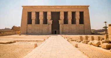 الإيسيسكو تعتمد إدراج معبد دندرة ومنازل رشيد التاريخية على قائمة التراث في العالم الإسلامي