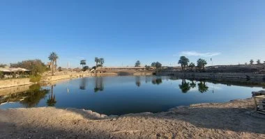 البحيرة المقدسة في معابد الكرنك سر فرعوني لم تجف مياهه منذ عهد تحتمس الثالث