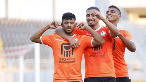 البنك الأهلي يرفض انتقال أسامة فيصل للأول ويوضح حقيقة الصفقات التبادلية مع الأهلي