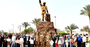 الجيوش الميدانية والمناطق العسكرية تستقبل أبناء الشهداء والأيتام للاحتفال بيوم اليتيم بمشاركة قادة وضباط القوات المسلحة