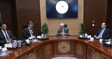 الحكومة تؤكد امتلاك الدولة أرصدة مطمئنة من السلع الاستراتيجية تكفي لعدة أشهر