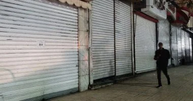 الحكومة تبدأ تطبيق المواعيد الصيفية لغلق المحال والمولات والمقاهي رسميا الثلاثاء المقبل