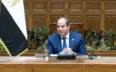 السيسي يوجه بزيادة نسب التصنيع المحلي وتطوير الصناعات الدفاعية باستخدام التكنولوجيا الحديثة