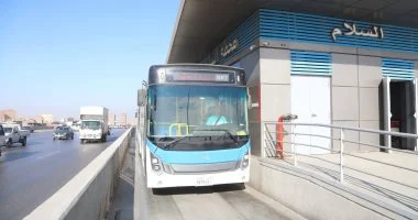 الشركة المصرية للأتوبيس الترددي تحسم مواعيد التشغيل تزامنا مع بدء تطبيق التوقيت الصيفي الجديد