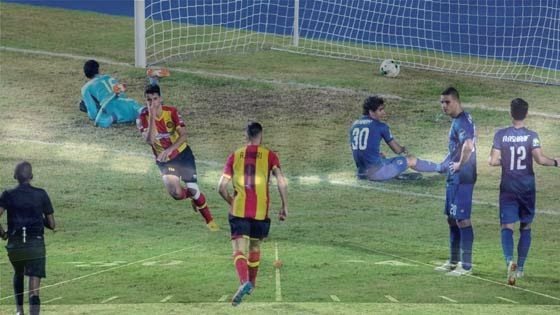 المساكني يدرس الاعتزال بعد وفاة والده يوسف يواجه أزمة نفسية