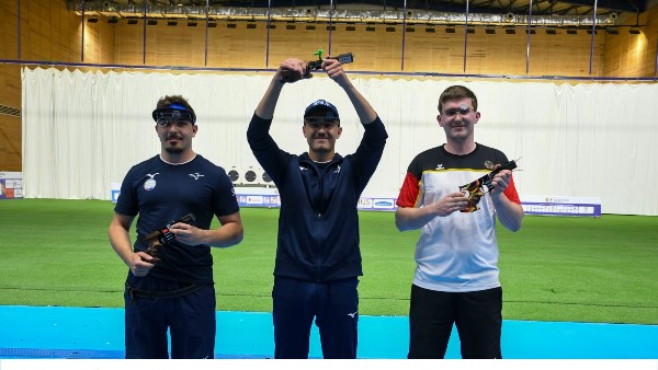 الهند تحطم الرقم القياسي العالمي في الرماية ببطولة كأس العالم للناشئين بالعاصمة الإدارية الجديدة