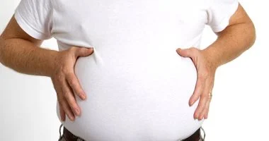 انتفاخ البطن: أسباب شائعة وطرق فعالة للوقاية والعلاج