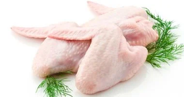 انخفاض ملحوظ في أسعار الدواجن وبيض المائدة بالأسواق المصرية خلال تعاملات اليوم الأحد