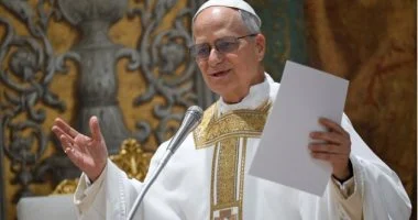 بابا الفاتيكان يعلن رفضه تأييد الحرب وخلافه مع ترامب يشعل التوترات داخل الحزب الجمهوري