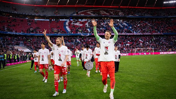 بايرن ميونخ يستعيد عرش الدوري الألماني رسمياً بأرقام قياسية وتاريخية تحت قيادة كومباني