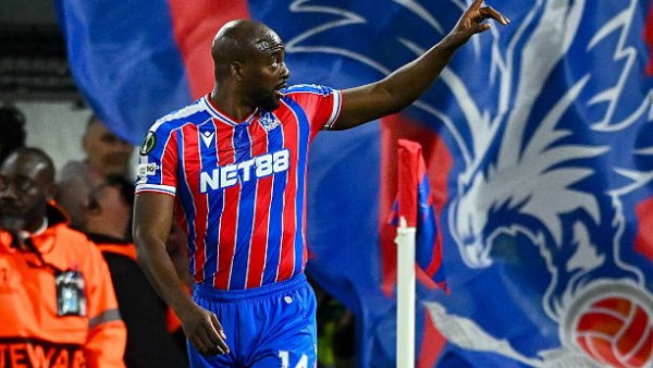 بثنائية ماتيتا القاتلة كريستال بالاس يقلب الطاولة على نيوكاسل في الدوري الإنجليزي