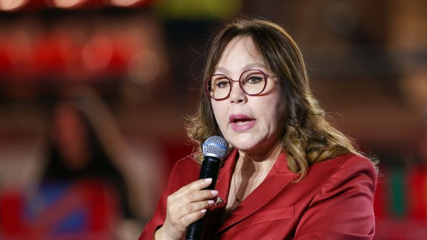 بشرى حجيج تشيد بتنظيم النادي الأهلي لبطولة إفريقيا للكرة الطائرة سيدات وتوجه الشكر لمجلس إدارته