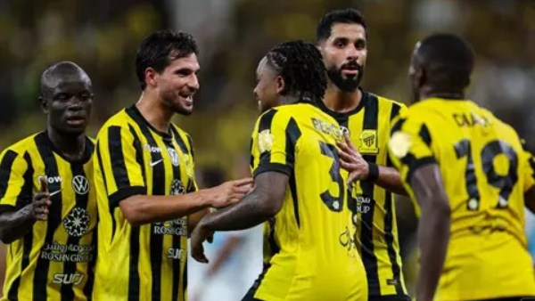 بقيادة عوار والنصيري.. الاتحاد يهزم التعاون بثنائية ويقترب من المربع الذهبي بالدوري السعودي