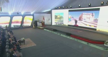 بمناسبة عيد العمال.. الرئيس السيسي يفتتح 4 مشروعات جديدة بالمنطقة الاقتصادية لقناة السويس عبر «الفيديو كونفرانس»