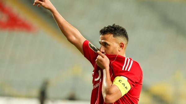 تريزيجيه يمنح الأهلي التقدم أمام سموحة في الدوري برأسية متقنة بصناعة زيزو