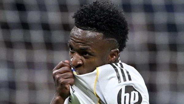 تفاصيل مطالب فينيسيوس جونيور المالية الضخمة لتمديد عقده مع ريال مدريد أو الرحيل أوربيًا