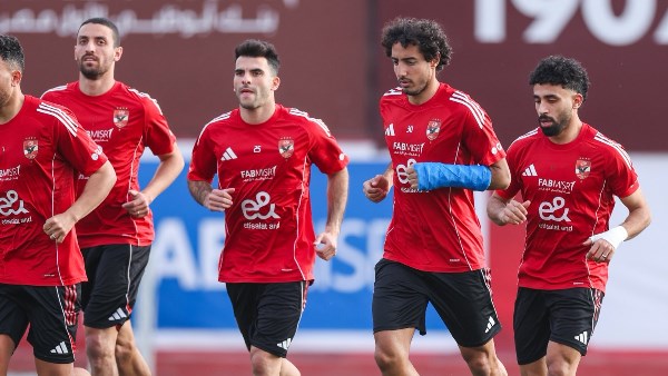 جاهزية كوكا وبن شرقي وتطورات إصابة كريم فؤاد قبل صدام الأهلي وبيراميدز المرتقب