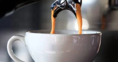 جرعة القهوة اليومية: مفتاح الوقاية من القلق والاكتئاب